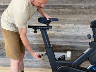 découvrez le myx ii plus, un équipement de fitness abordable qui vous permet de transformer votre maison en salle de sport. profitez d'une expérience d'entraînement personnalisée avec des cours variés adaptés à tous les niveaux. améliorez votre condition physique sans vous ruiner !