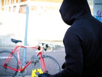 un homme a été condamné pour avoir volé un vélo. découvrez les détails de cette affaire qui soulève des questions sur la sécurité et la justice dans notre société.