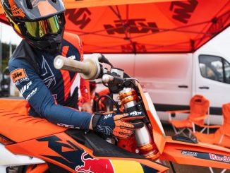 découvrez la nouvelle connectivité ktm qui transformera votre expérience de conduite. profitez d'une technologie avancée, d'une interface utilisateur intuitive et d'un accès simplifié à des fonctionnalités innovantes pour optimiser vos trajets et améliorer votre sécurité sur la route.