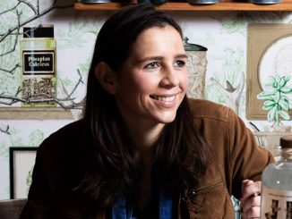découvrez les réflexions de valérie de sutter sur le choix de vivre sans alcool. un témoignage inspirant sur les bienfaits d'une vie sobre et les alternatives délicieuses qui s'offrent à vous.